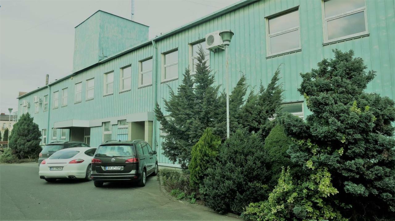Stacja Rembertow Apartment Варшава Екстериор снимка